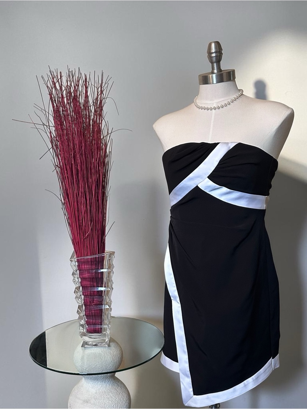 HALSTON Black & White Strapless Lanie Cocktail Dress (size 2) NWT